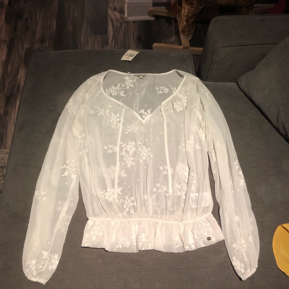 Guess top